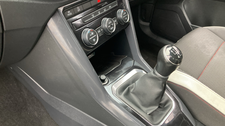 Volkswagen T-Roc 1.5 TSI EVO SEL 5dr Petrol Hatchback